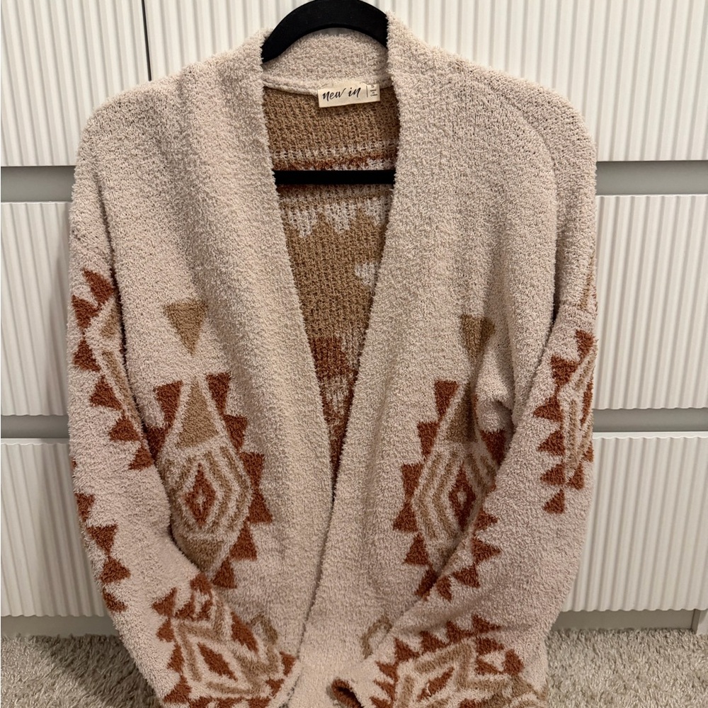 Meraki Women's Cardigan - Cream and Brown Geometric